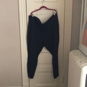 Isaac Mizrahi Live Essentials Navy stretch pants